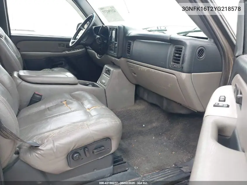2000 Chevrolet Suburban 1500 Lt VIN: 3GNFK16T2YG218578 Lot: 42190277