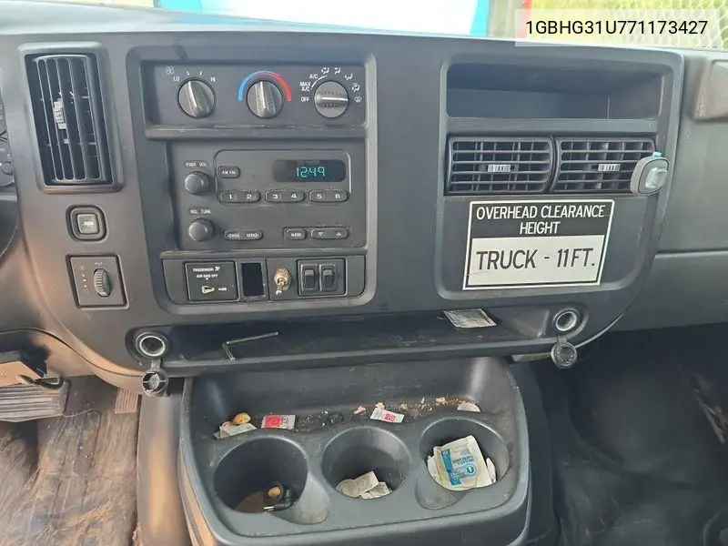 2007 Chevrolet Express G3500 VIN: 1GBHG31U771173427 Lot: 42624685