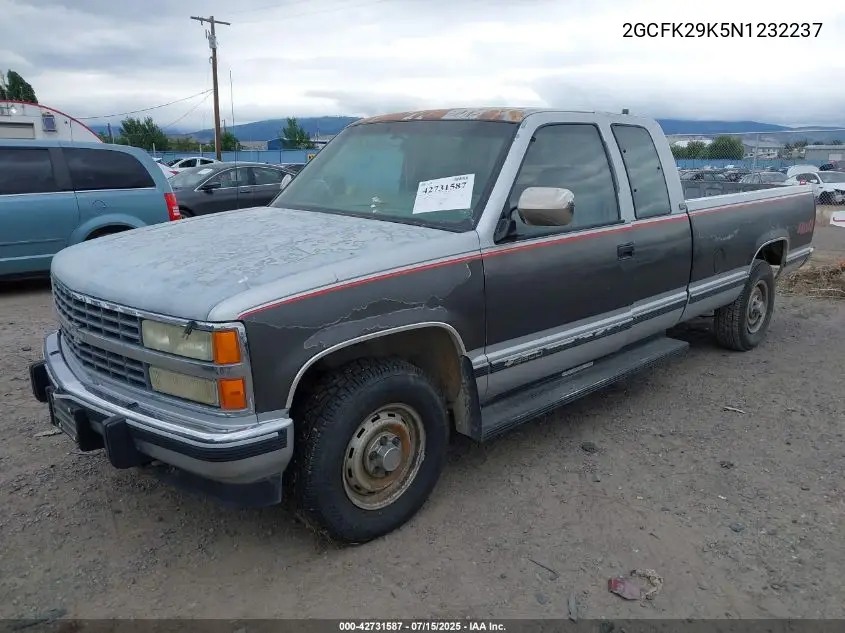 1992 Chevrolet Gmt-400 K2500 VIN: 2GCFK29K5N1232237 Lot: 42731587
