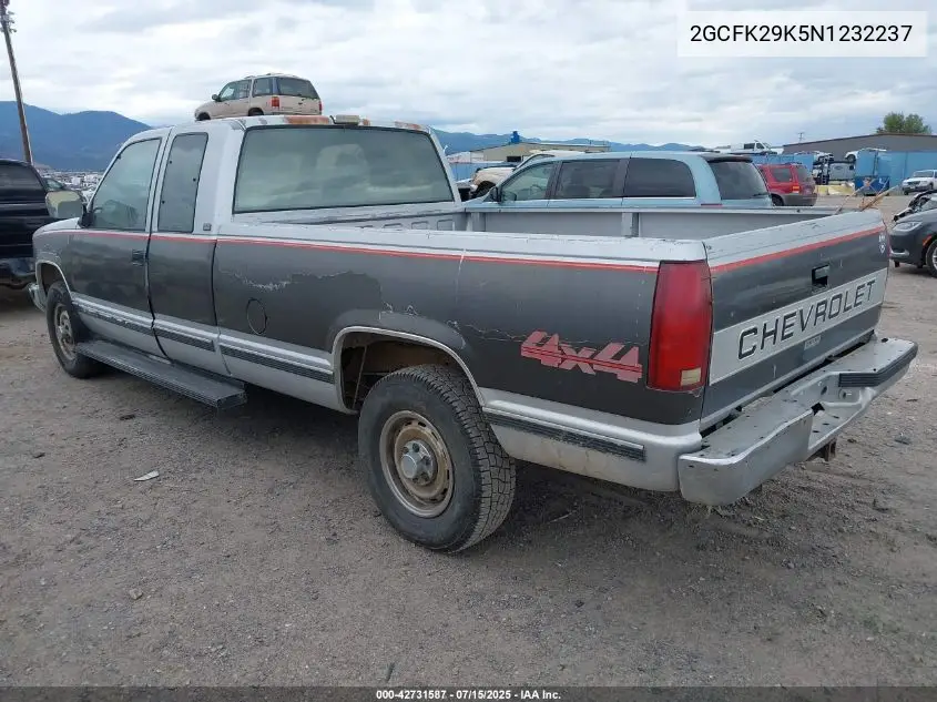 1992 Chevrolet Gmt-400 K2500 VIN: 2GCFK29K5N1232237 Lot: 42731587