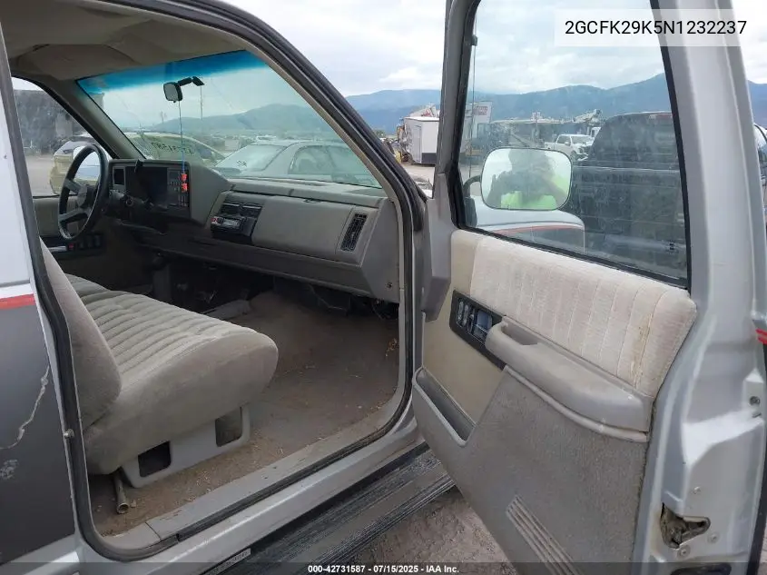 1992 Chevrolet Gmt-400 K2500 VIN: 2GCFK29K5N1232237 Lot: 42731587