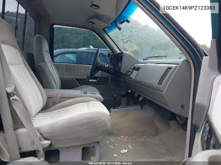 1993 Chevrolet Gmt-400 K1500 VIN: 1GCEK14K9PZ123383 Lot: 42776130