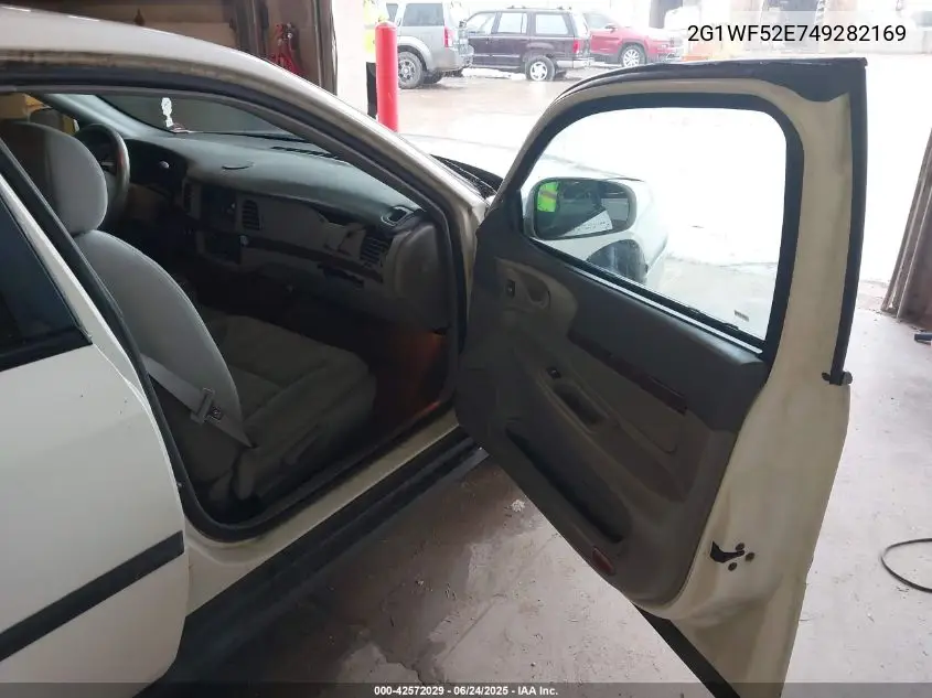 2004 Chevrolet Impala VIN: 2G1WF52E749282169 Lot: 42572029