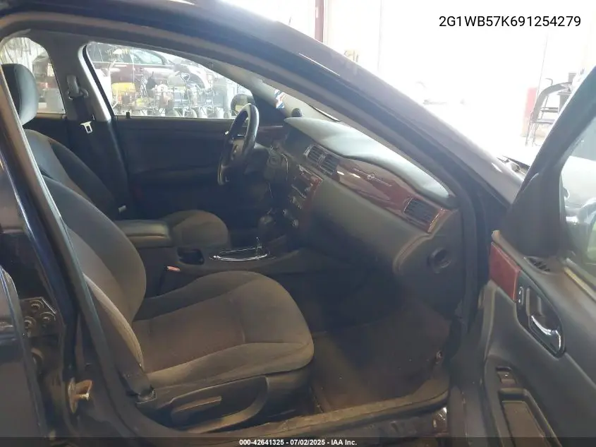 2009 Chevrolet Impala Ls VIN: 2G1WB57K691254279 Lot: 42641325