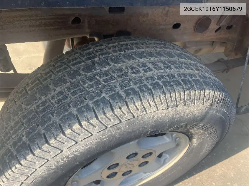 2000 Chevrolet Silverado K1500 VIN: 2GCEK19T6Y1150679 Lot: 42812660