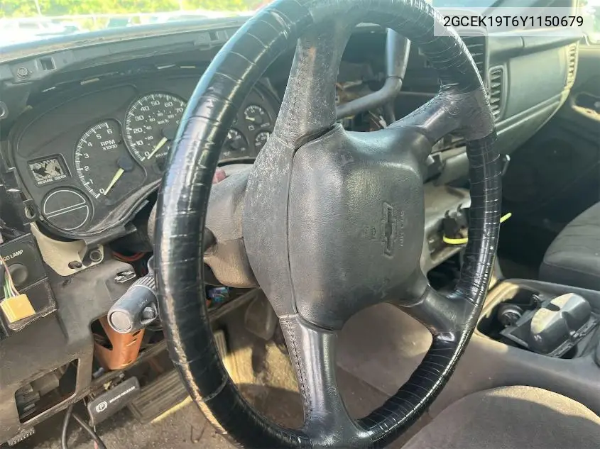 2000 Chevrolet Silverado K1500 VIN: 2GCEK19T6Y1150679 Lot: 42812660