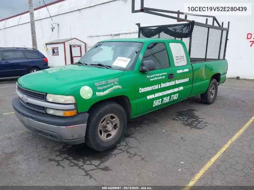 2002 Chevrolet Silverado 1500 VIN: 1GCEC19V52E280439 Lot: 42259487