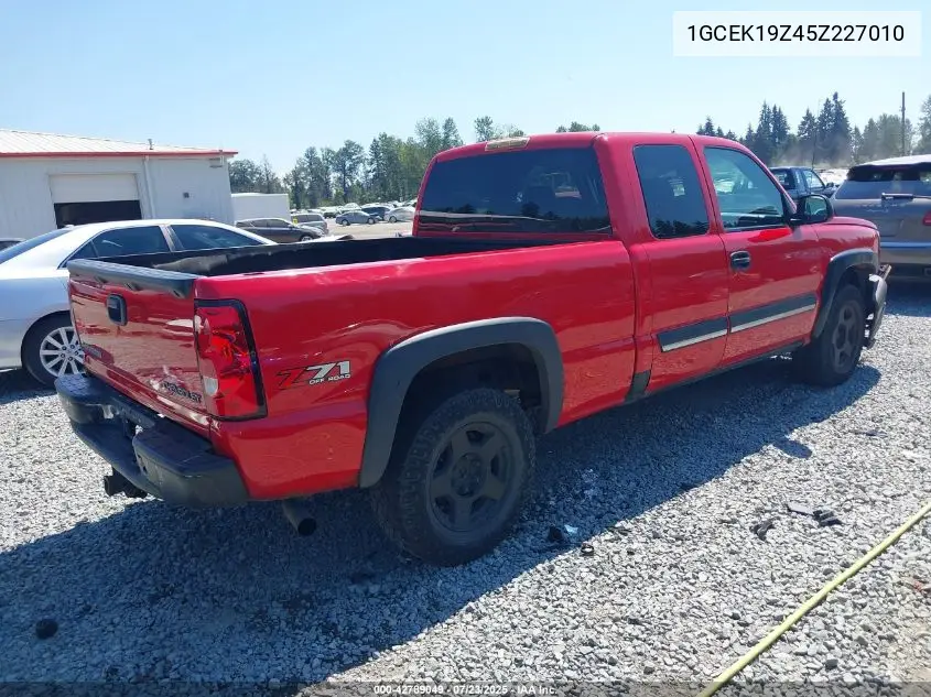 2005 Chevrolet Silverado 1500 Z71 VIN: 1GCEK19Z45Z227010 Lot: 42789049