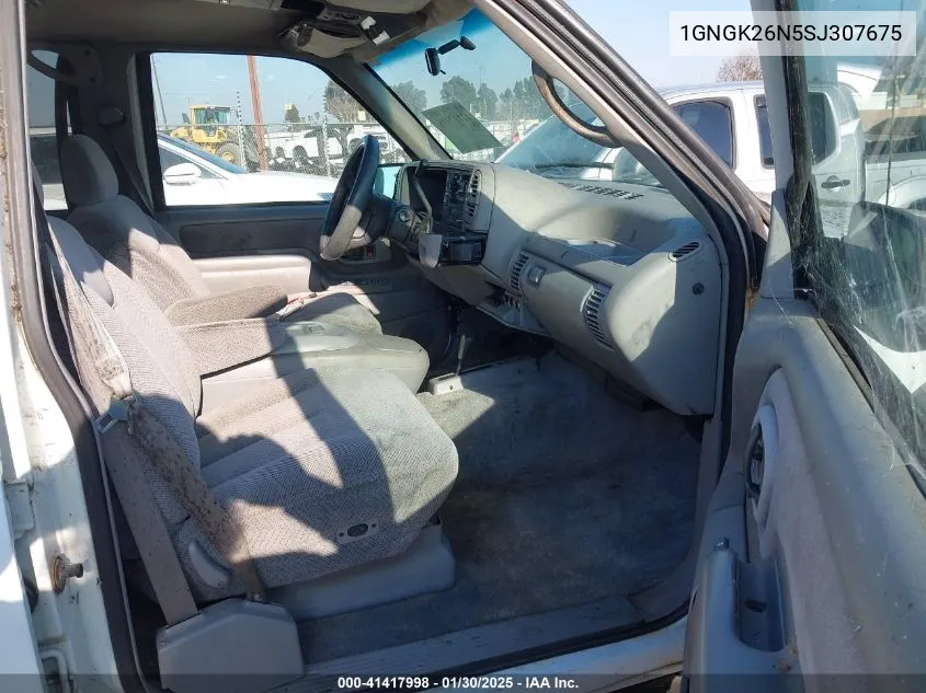 1995 Chevrolet Suburban K2500 VIN: 1GNGK26N5SJ307675 Lot: 41417998