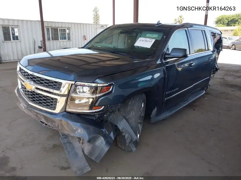 2019 Chevrolet Suburban Lt VIN: 1GNSCHKC0KR164263 Lot: 42628223