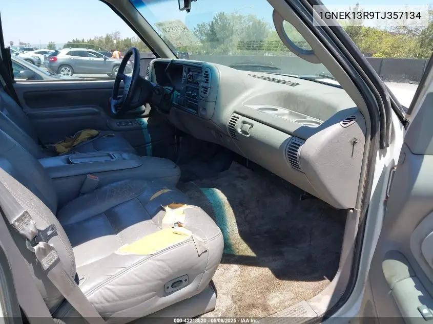 1996 Chevrolet Tahoe K1500 VIN: 1GNEK13R9TJ357134 Lot: 42218520