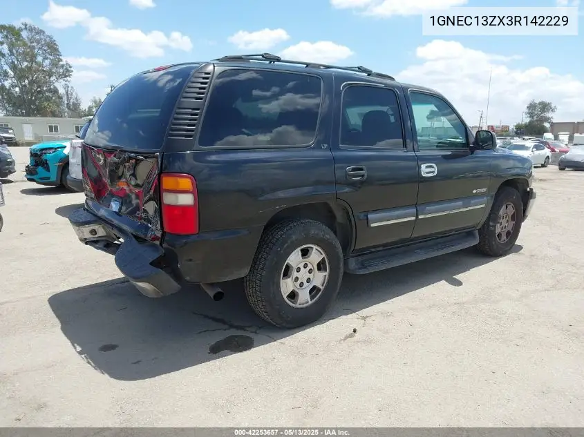 2003 Chevrolet Tahoe Lt VIN: 1GNEC13ZX3R142229 Lot: 42253657