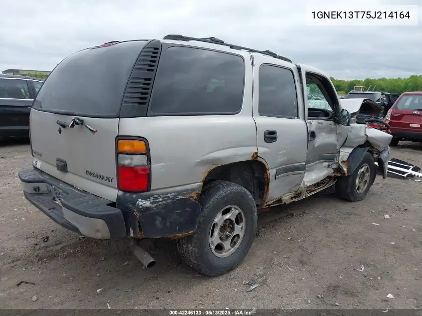 2005 Chevrolet Tahoe Ls VIN: 1GNEK13T75J214164 Lot: 42246133
