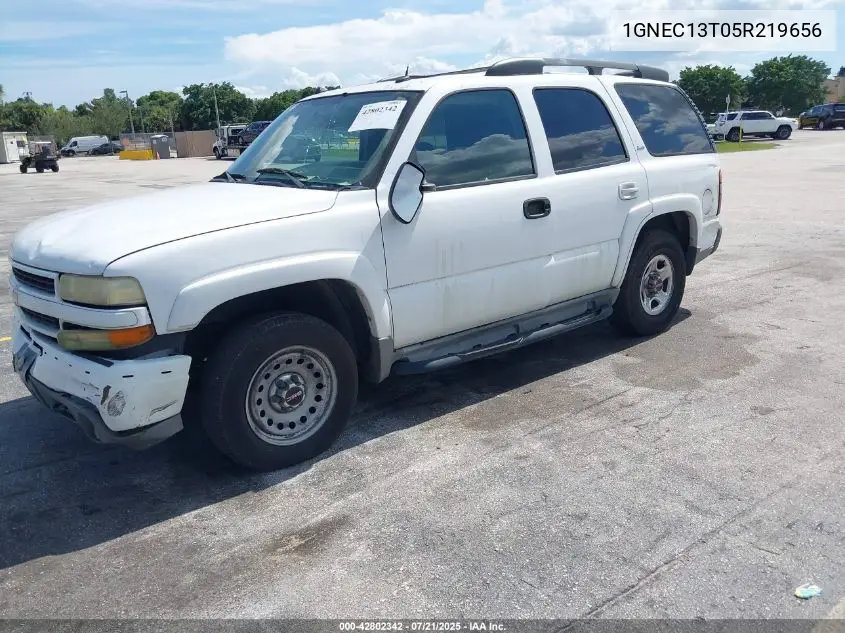 2005 Chevrolet Tahoe Z71 VIN: 1GNEC13T05R219656 Lot: 42802342