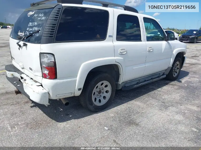 2005 Chevrolet Tahoe Z71 VIN: 1GNEC13T05R219656 Lot: 42802342