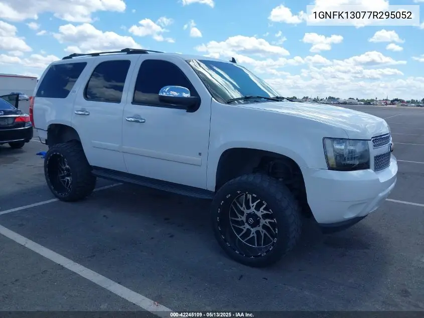 2007 Chevrolet Tahoe Ltz VIN: 1GNFK13077R295052 Lot: 42245109
