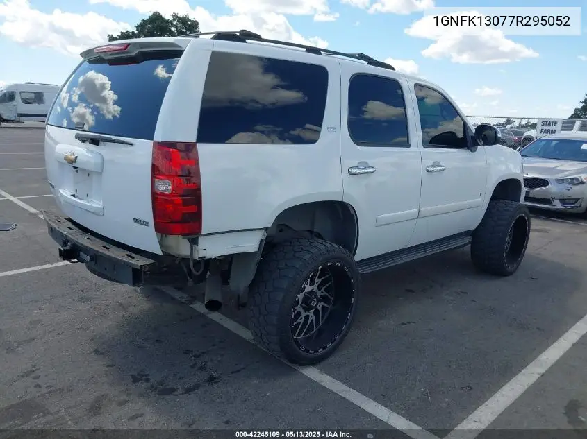 2007 Chevrolet Tahoe Ltz VIN: 1GNFK13077R295052 Lot: 42245109