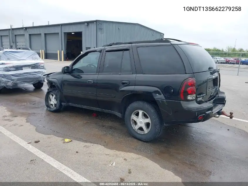 2006 Chevrolet Trailblazer Ls VIN: 1GNDT13S662279258 Lot: 42252455