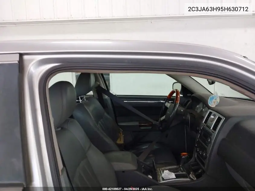 2005 Chrysler 300C VIN: 2C3JA63H95H630712 Lot: 42109527