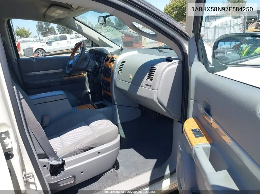 2007 Chrysler Aspen Limited VIN: 1A8HX58N97F584250 Lot: 42536674