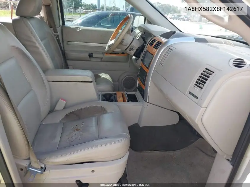 2008 Chrysler Aspen Limited VIN: 1A8HX582X8F142617 Lot: 42517882