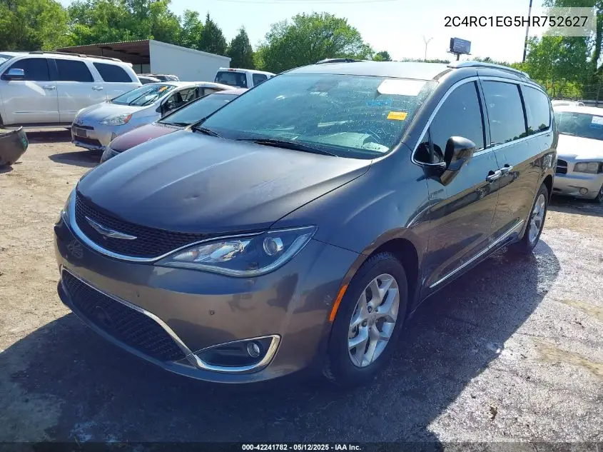 2017 Chrysler Pacifica Touring-L Plus VIN: 2C4RC1EG5HR752627 Lot: 42241782