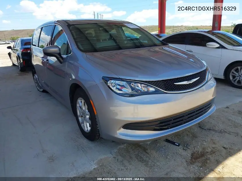 2017 Chrysler Pacifica Touring VIN: 2C4RC1DGXHR516329 Lot: 42252462