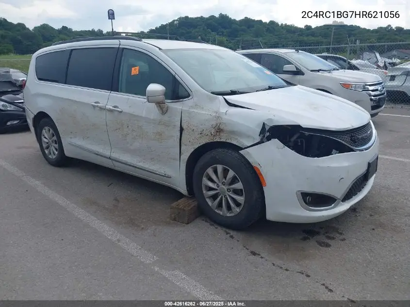 2017 Chrysler Pacifica Touring-L VIN: 2C4RC1BG7HR621056 Lot: 42616262