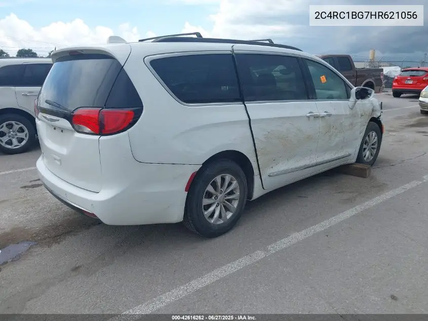 2017 Chrysler Pacifica Touring-L VIN: 2C4RC1BG7HR621056 Lot: 42616262