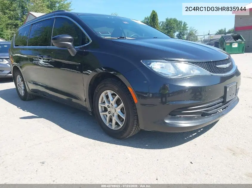 2017 Chrysler Pacifica Touring VIN: 2C4RC1DG3HR835944 Lot: 42789322
