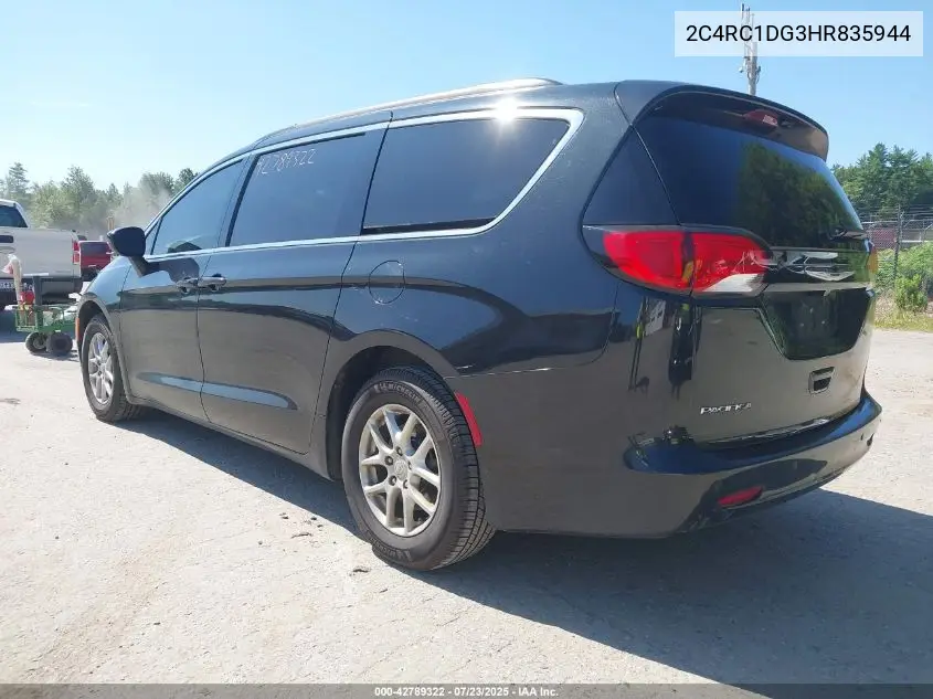 2017 Chrysler Pacifica Touring VIN: 2C4RC1DG3HR835944 Lot: 42789322