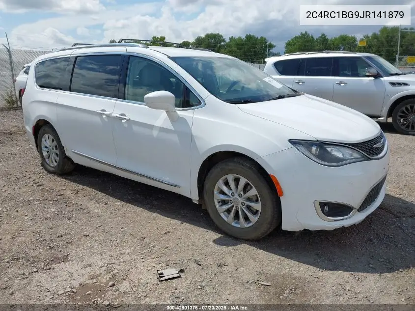 2018 Chrysler Pacifica Touring L VIN: 2C4RC1BG9JR141879 Lot: 42801376