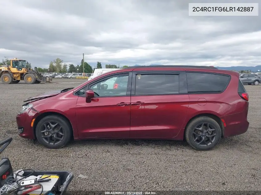 2020 Chrysler Pacifica Touring VIN: 2C4RC1FG6LR142887 Lot: 42260931