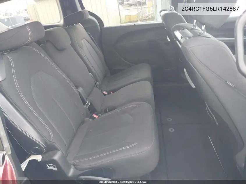 2020 Chrysler Pacifica Touring VIN: 2C4RC1FG6LR142887 Lot: 42260931