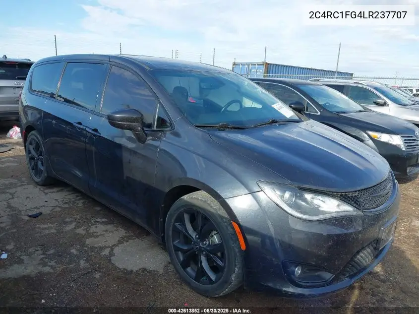 2020 Chrysler Pacifica Touring VIN: 2C4RC1FG4LR237707 Lot: 42613852
