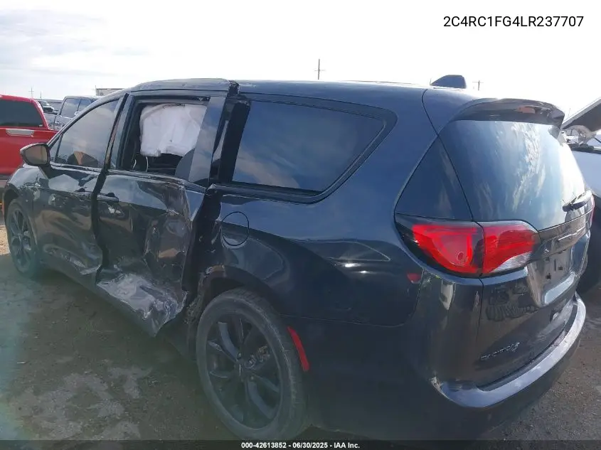 2020 Chrysler Pacifica Touring VIN: 2C4RC1FG4LR237707 Lot: 42613852