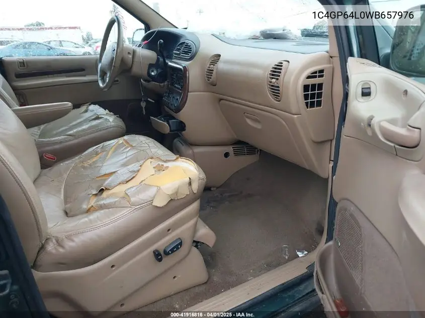 1998 Chrysler Town & Country Lxi VIN: 1C4GP64L0WB657976 Lot: 41916816