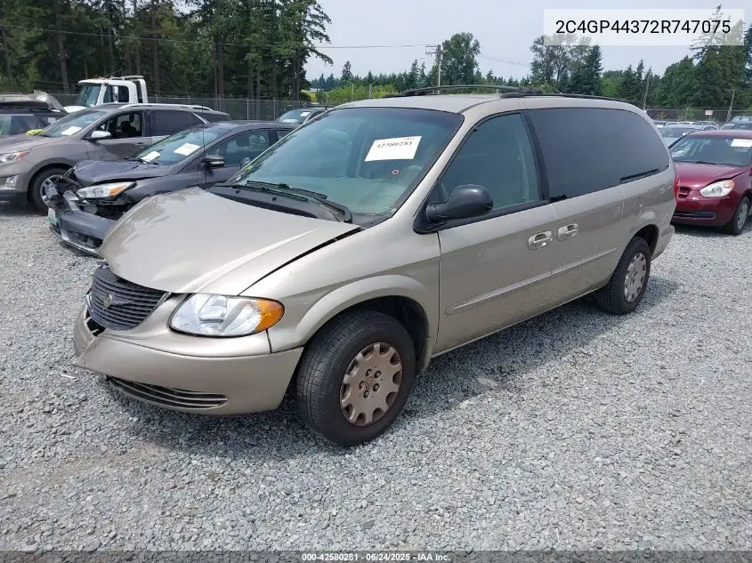 2002 Chrysler Town & Country Lx VIN: 2C4GP44372R747075 Lot: 42580281