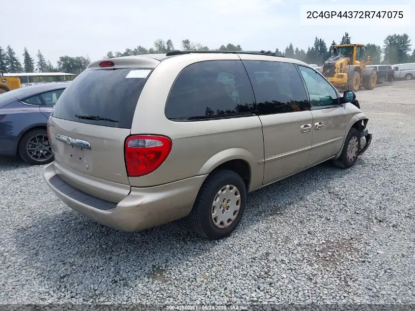 2002 Chrysler Town & Country Lx VIN: 2C4GP44372R747075 Lot: 42580281