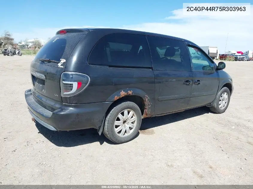 2005 Chrysler Town & Country Lx VIN: 2C4GP44R75R303963 Lot: 42250982