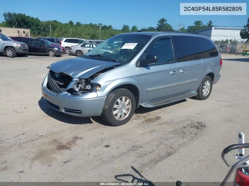 2005 Chrysler Town & Country Touring VIN: 2C4GP54L85R582809 Lot: 42566539