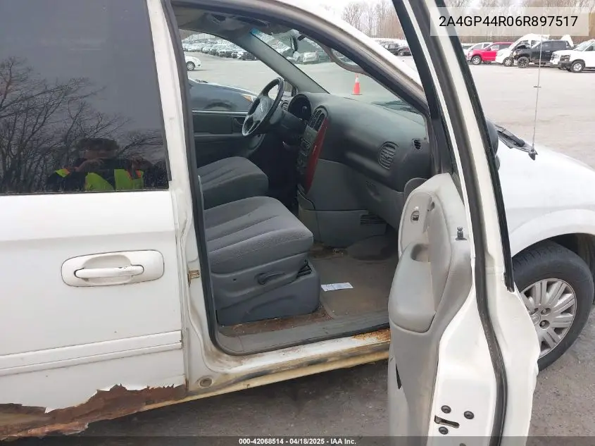 2006 Chrysler Town & Country Lx VIN: 2A4GP44R06R897517 Lot: 42068514