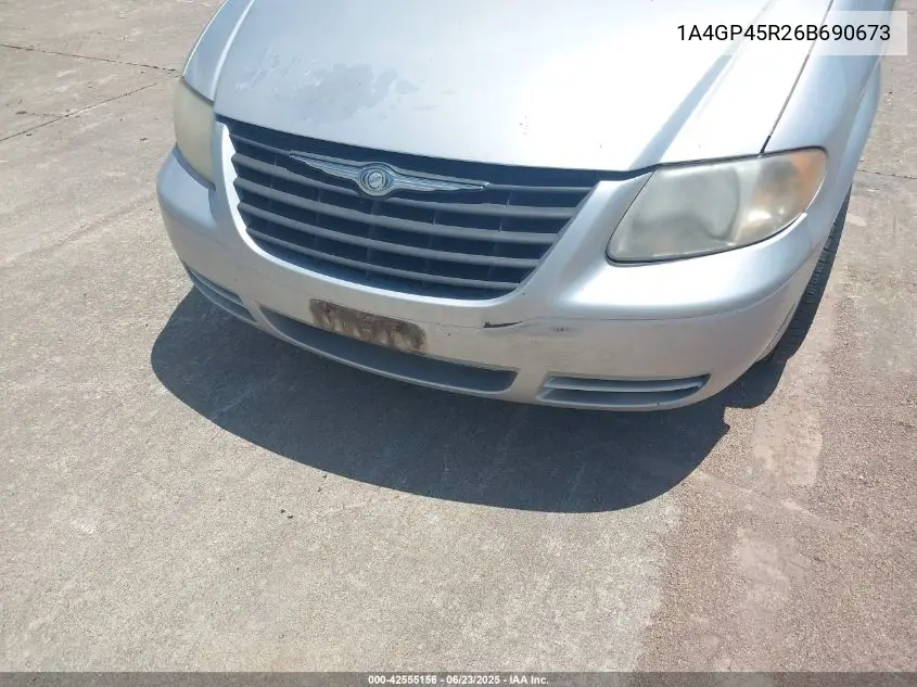 2006 Chrysler Town & Country VIN: 1A4GP45R26B690673 Lot: 42555156