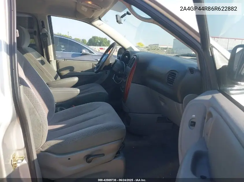 2006 Chrysler Town & Country Lx VIN: 2A4GP44R86R622882 Lot: 42569738