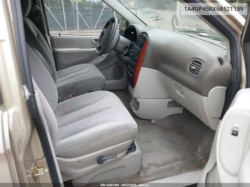 2006 Chrysler Town & Country VIN: 1A4GP45RX6B521159 Lot: 42581865
