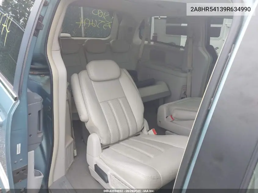 2009 Chrysler Town & Country Touring VIN: 2A8HR54139R634990 Lot: 42594892