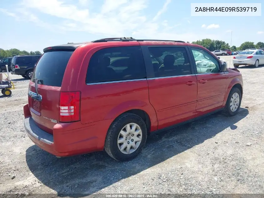 2009 Chrysler Town & Country Lx VIN: 2A8HR44E09R539719 Lot: 42616618