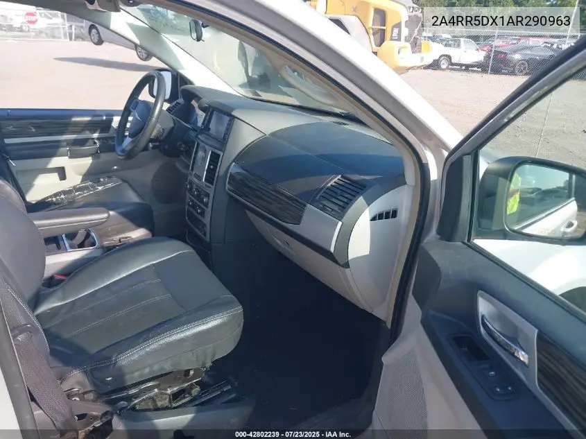 2010 Chrysler Town & Country Touring VIN: 2A4RR5DX1AR290963 Lot: 42802239