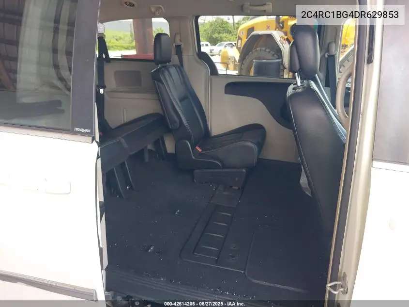 2013 Chrysler Town & Country Touring VIN: 2C4RC1BG4DR629853 Lot: 42614206