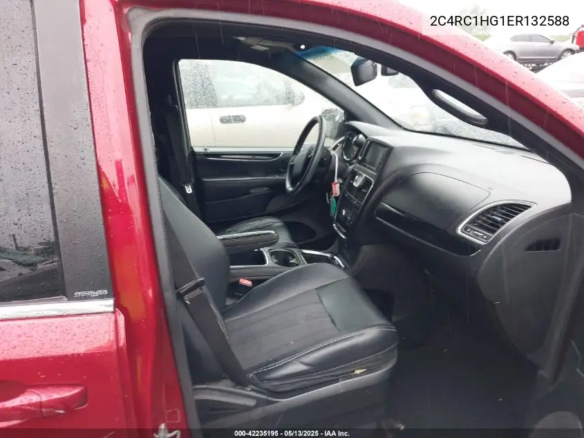 2014 Chrysler Town & Country S VIN: 2C4RC1HG1ER132588 Lot: 42235195